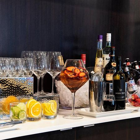 Отель Courtyard By Marriott Edmonton West Экстерьер фото