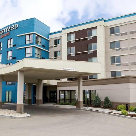 Отель Courtyard By Marriott Edmonton West Экстерьер фото