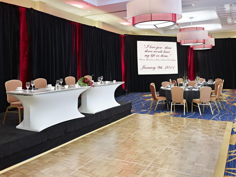 Отель Courtyard By Marriott Edmonton West Экстерьер фото